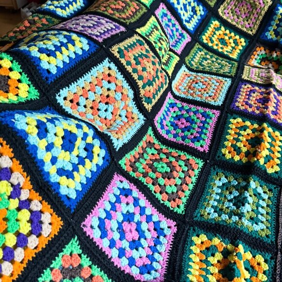 Vintage Handmade Knit Crochet Squares Afgan Throw - Picture 6 of 10